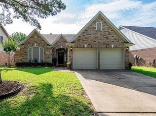 19935 Maple Village Dr, Cypress, TX 77433