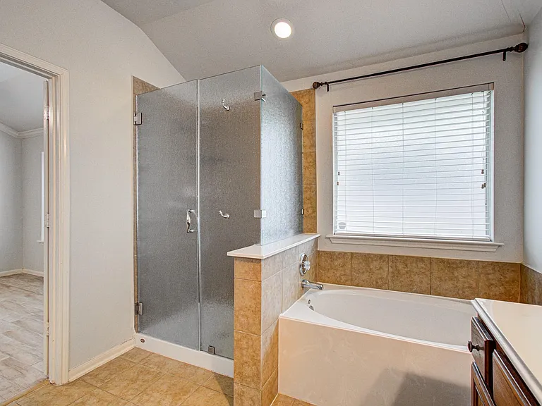 21922 Catoosa Dr — Photo 34