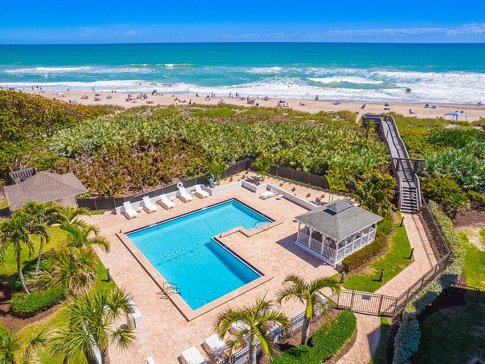 1st image of 669 NE Plantation Road #308