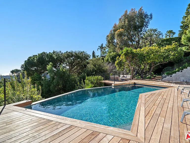 23812 Malibu Crest Dr — Photo 29