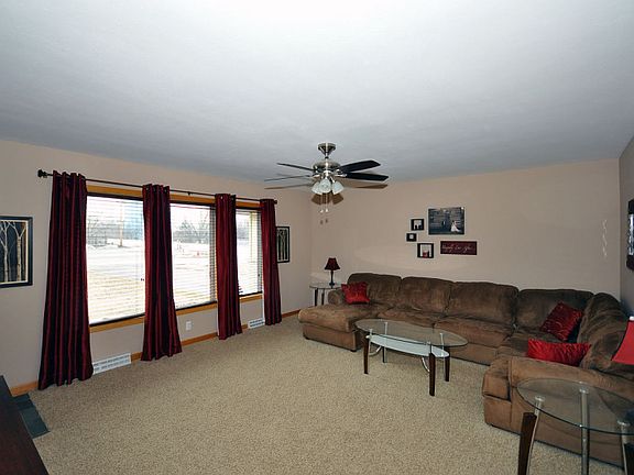 2nd image of W160N9619 Colonial Dr