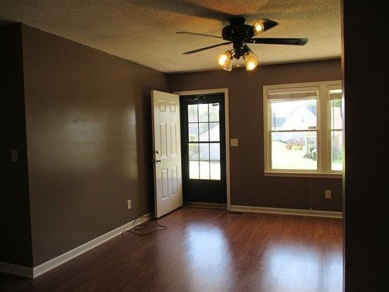 Living Room / Front Door