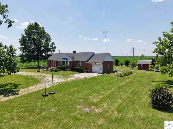 1125 Maplewood North Rd, Sedalia, MO 65301