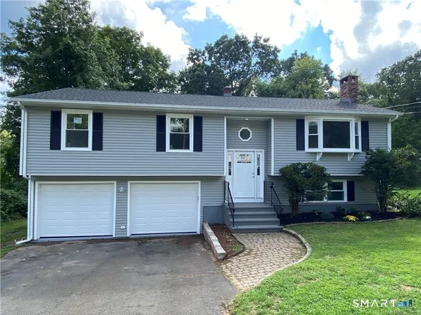 185 Tanglewood Drive, Hamden, CT 06518