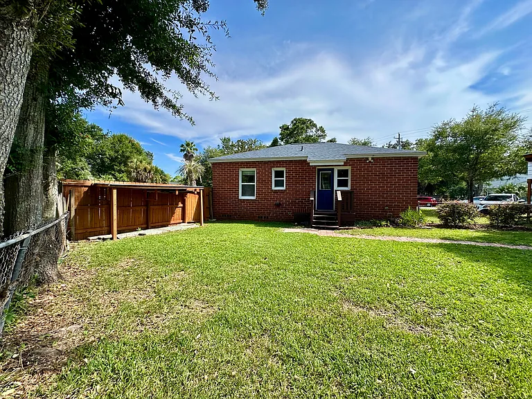 200 Brown Rd — Photo 16