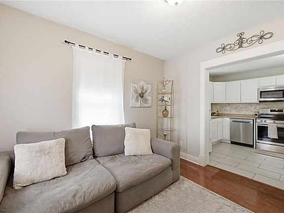 5th image of 1210 E 23rd Ave