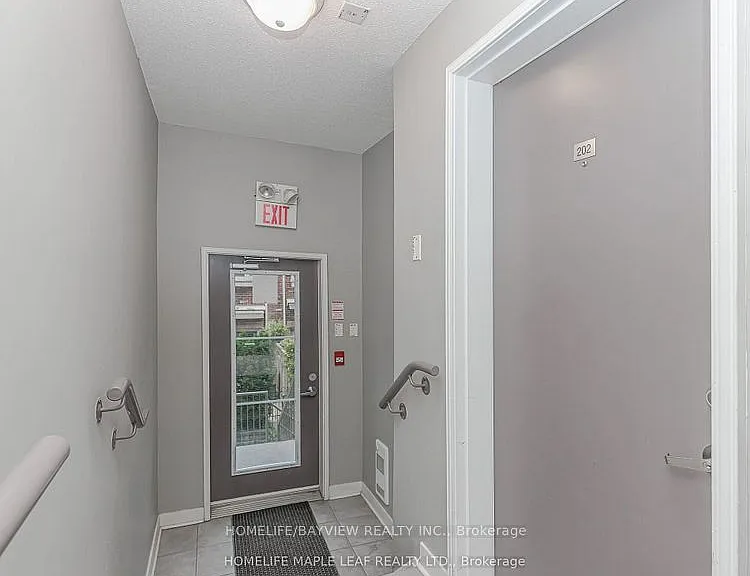 21 Earl St #202 — Photo 4
