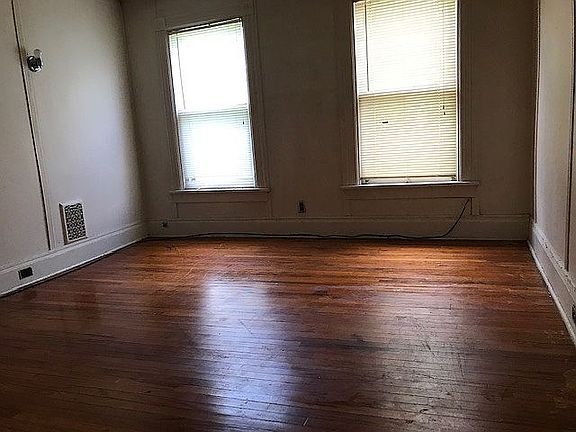 5th image of 100 Kossuth St APT 4