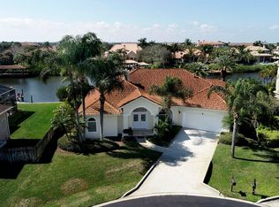 8 Spinnaker Point Ct, Indian Harbour Beach, FL 32937