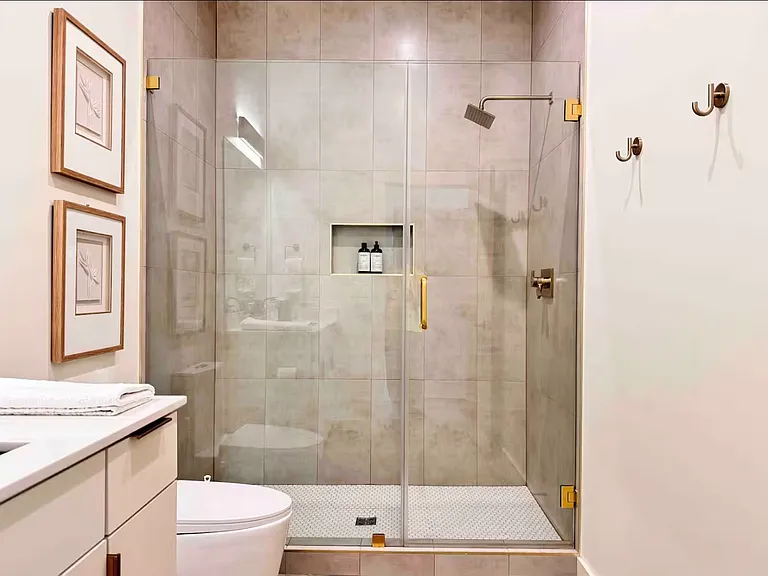 805 SE 5th St — Photo 25