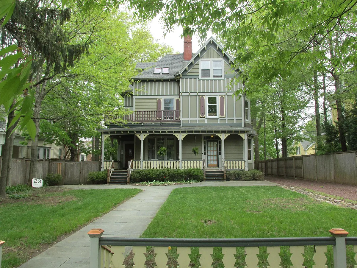 Building Photo - 23 Franklin Pl #3