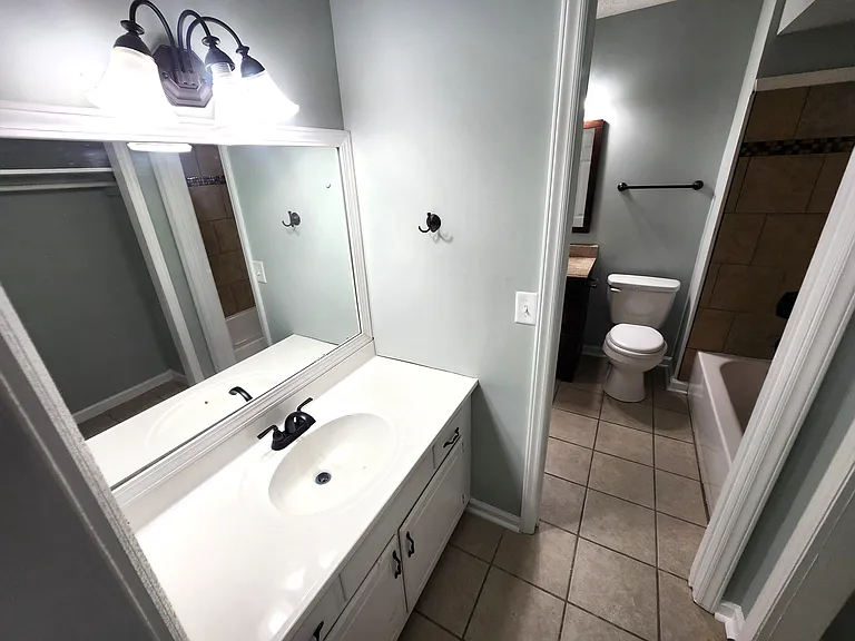 2000 Water Oak Dr #1-A — Photo 14