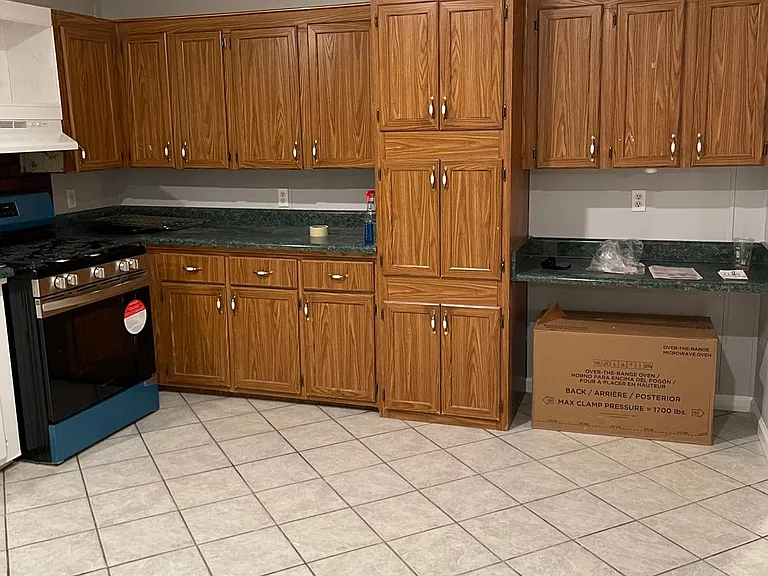 3075 Glen Wallace Dr — Photo 22