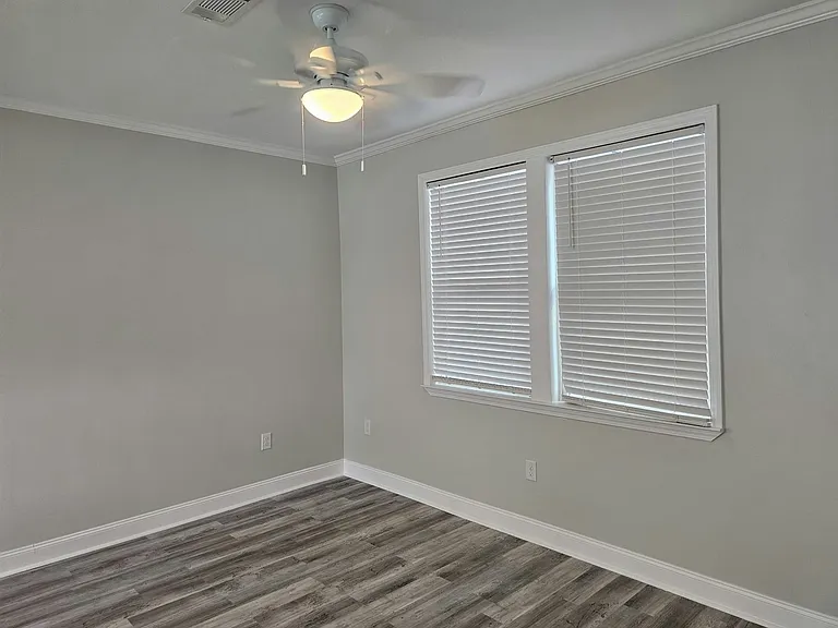 8709 Apricot St — Photo 42