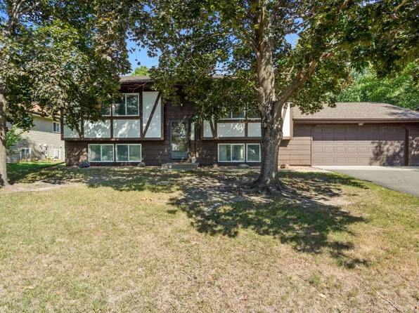 3231 116th Ln NW, Coon Rapids, MN 55433