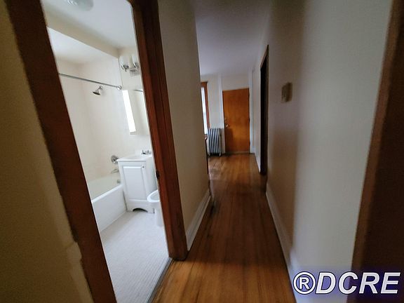 2nd image of 7134 N Wolcott Ave #1B