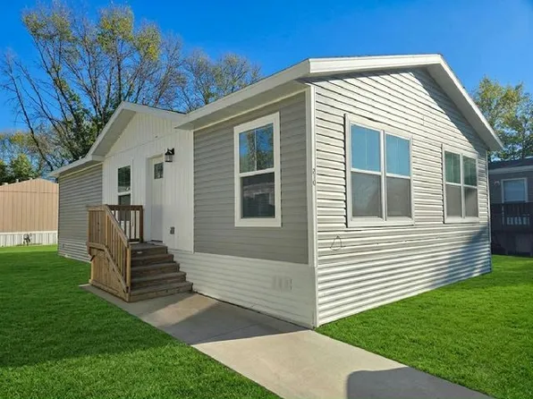 210 Karu #198, Mankato, MN 56001