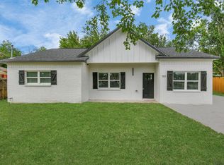 701 E Canino Rd #A, Houston, TX 77037