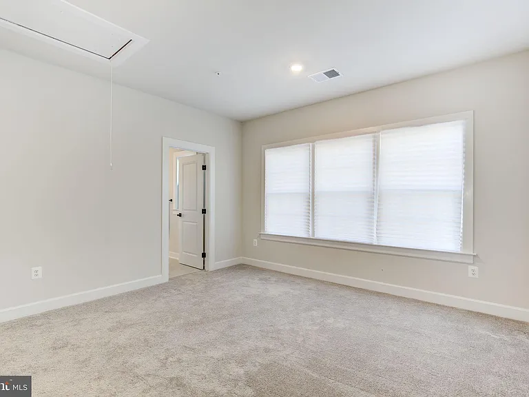 6547 Clubhouse Dr — Photo 58