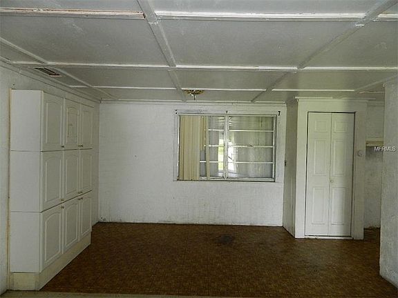 3rd image of 2875 NE Persimmon Dr