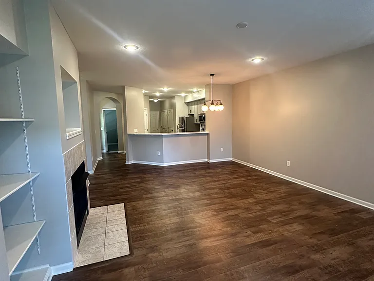 5506 Nottinghamshire Ln — Photo 4