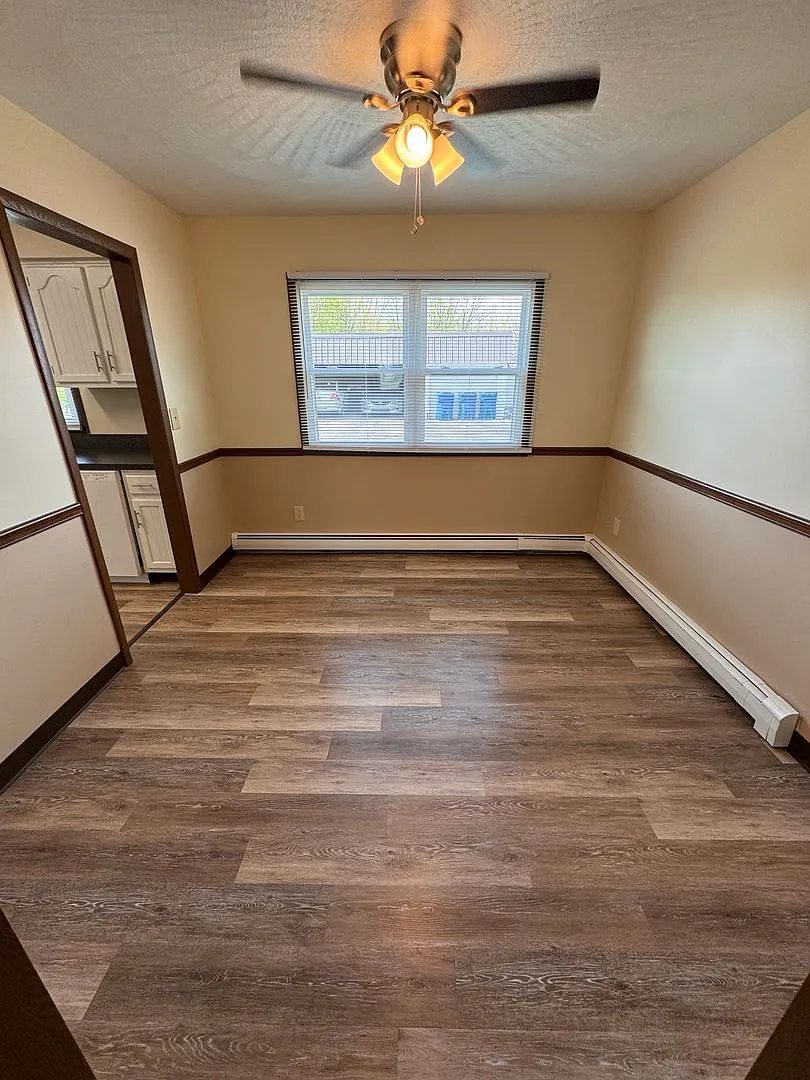 8426 Colwyn Ct. — Photo 4
