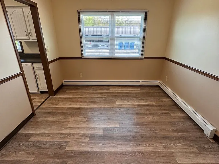 8426 Colwyn Ct. — Photo 4