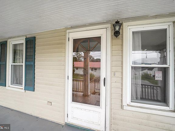 2nd image of 107 Limestone St