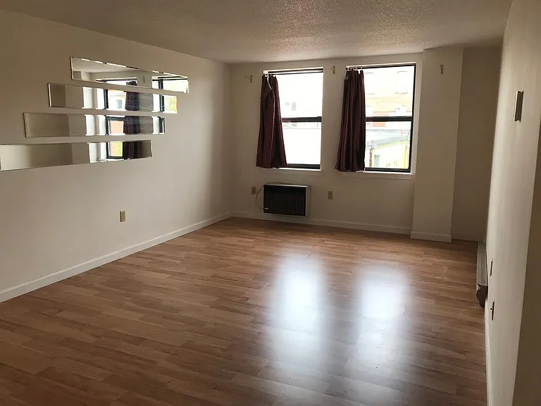 24 Park St #3E — Photo 7
