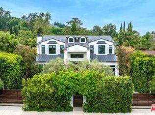 3919 Mary Ellen Ave, Studio City, CA 91604