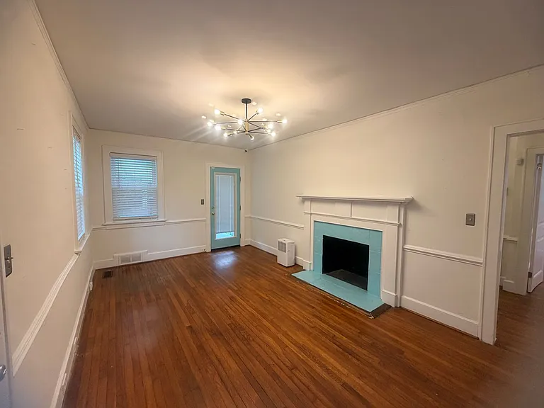 1552 Sunnyside Dr — Photo 2