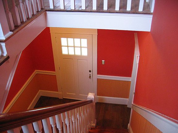 Very stylish front foyer and stairwell.