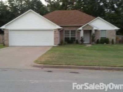 409 Husky Dr, Lindale, TX, 75771