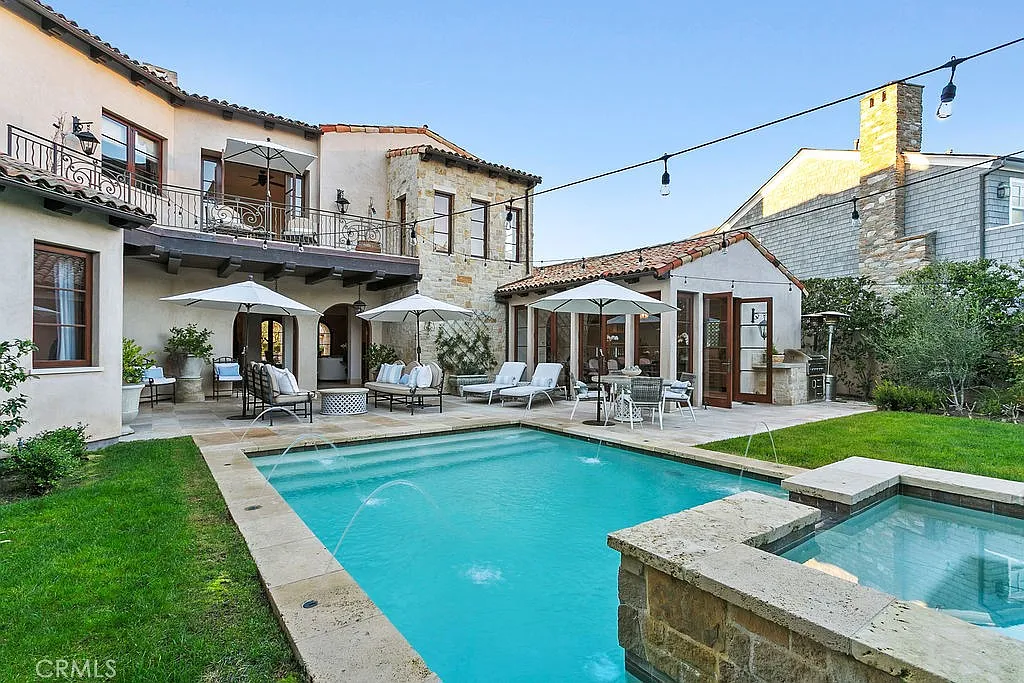 4 bed, 4.5 bath, 4645 sqft, $35,000 — Photo 2