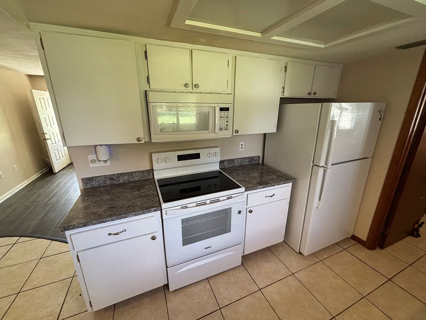 Spacious 2-Bedroom, 2-Bath Home in a Great Ocala Location - 55+ community — Photo 3