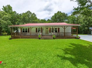 125 Honeysuckle Ln, Converse, LA 71419