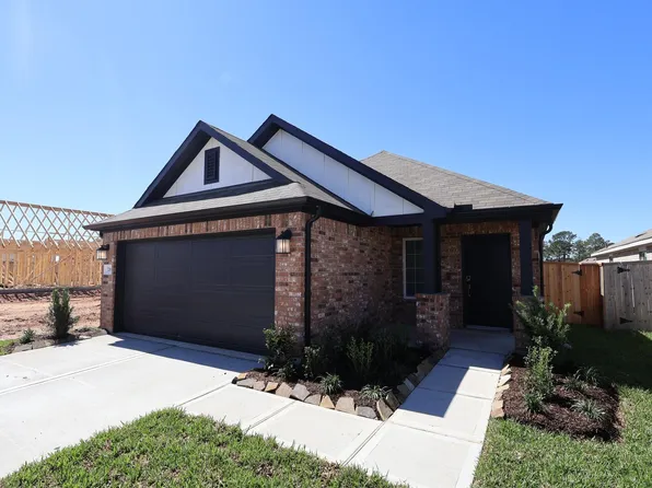 726 Falling Cave Dr, Willis, TX 77378