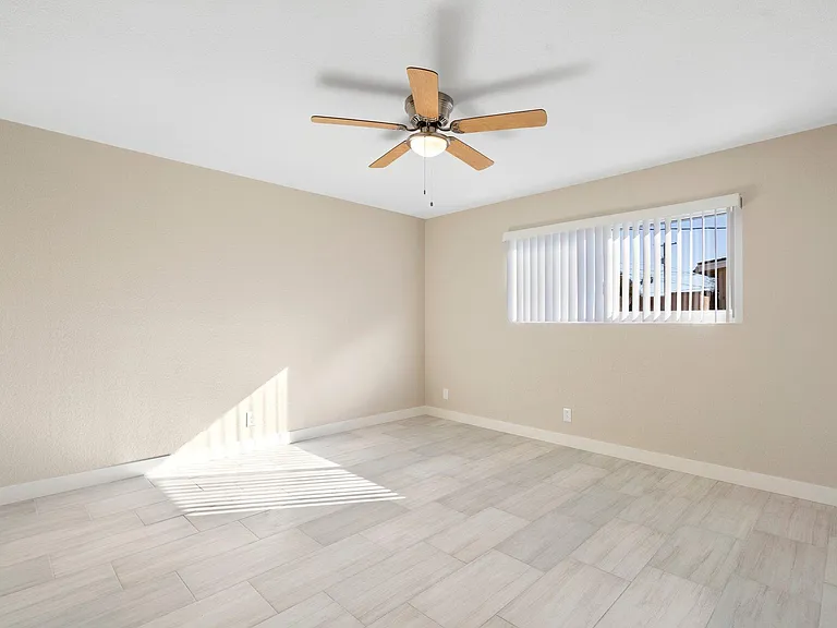 3120 W Columbine Dr — Photo 24