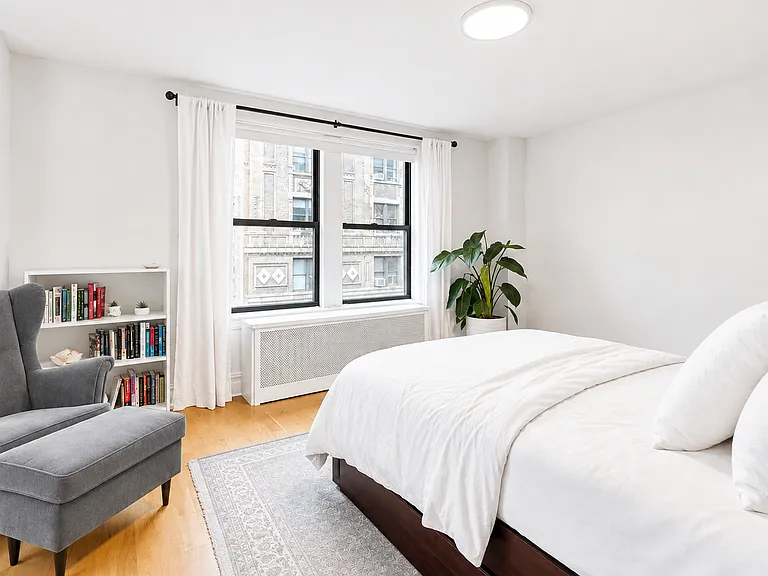 280 Riverside Dr #12K — Photo 7