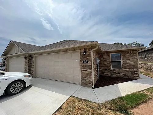 9012-9014 Sandra Way Photo 1