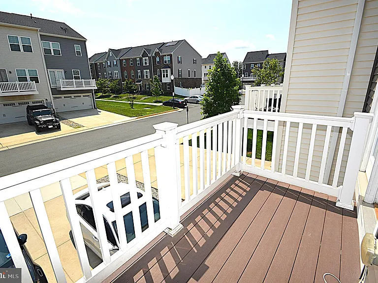 11328 Willow Green Cir — Photo 29