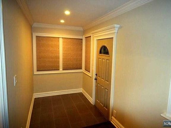2nd image of 68 Avenue A Floor 1