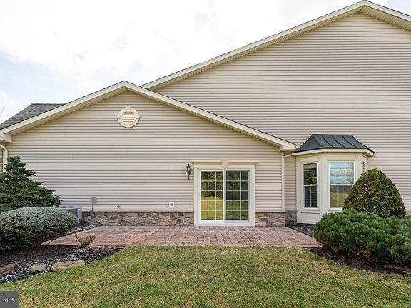 5th image of 221 Shady Brook Dr #147