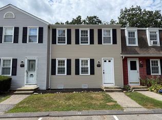 14 Lakeside Dr #K, Ledyard, CT 06339