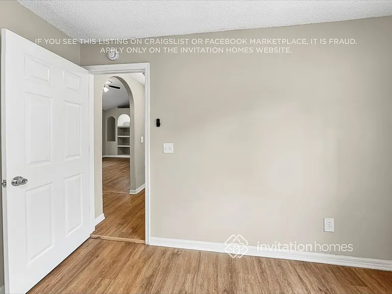 2621 Alclobe Cir — Photo 15