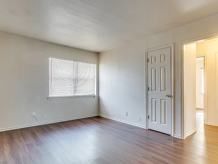 3417 S University Dr #D — Photo 6