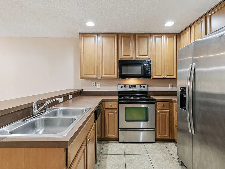 4338 Aristocrat Point — Photo 14