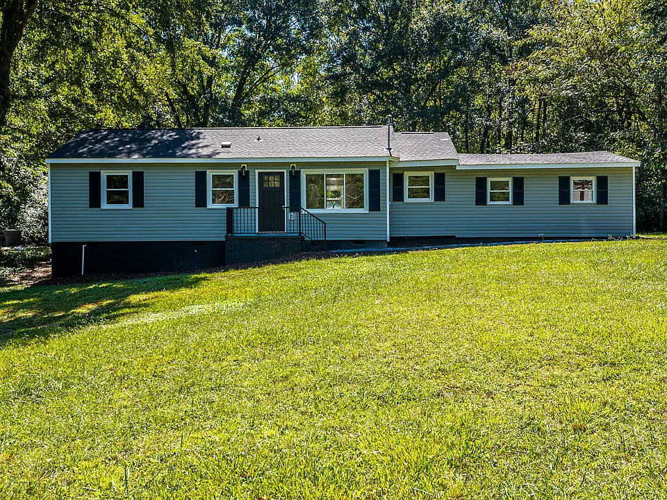 Valleydale Dr