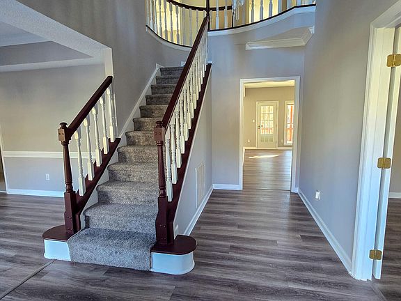3rd image of 2205 Dungiven Ct
