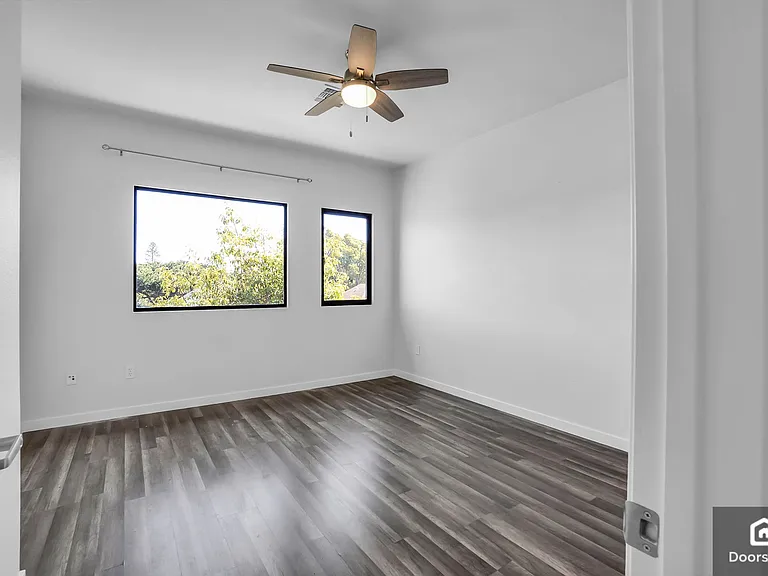 1223 Wood St — Photo 11